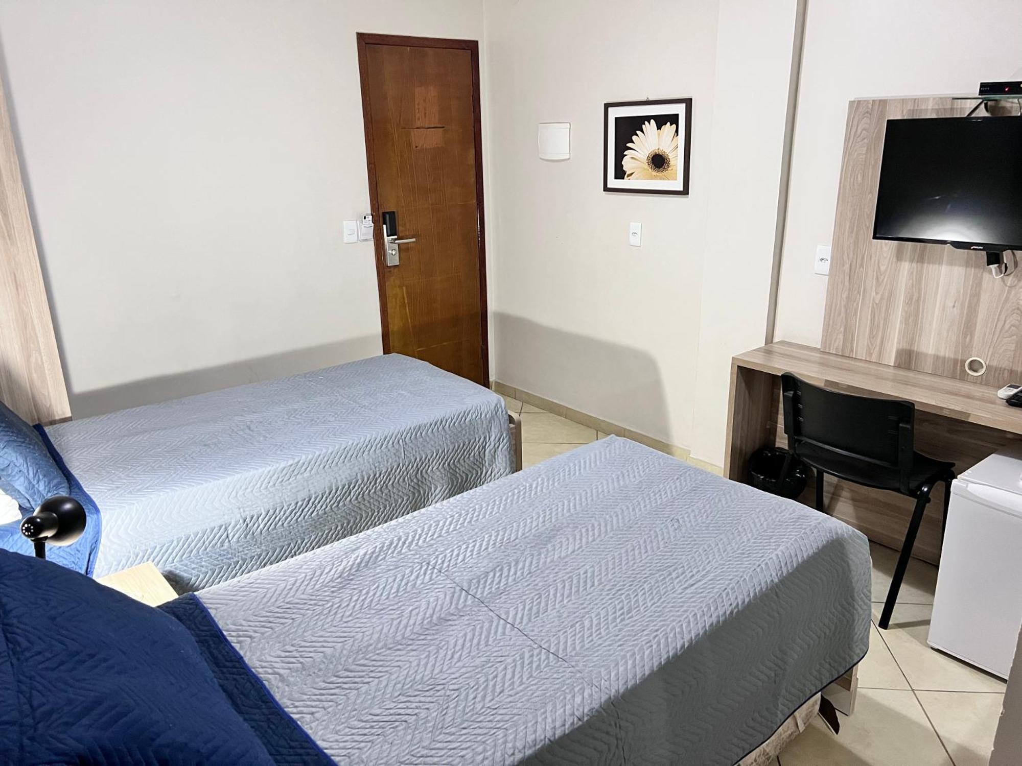 Muriaé Hotel Golden Jk מראה חיצוני תמונה