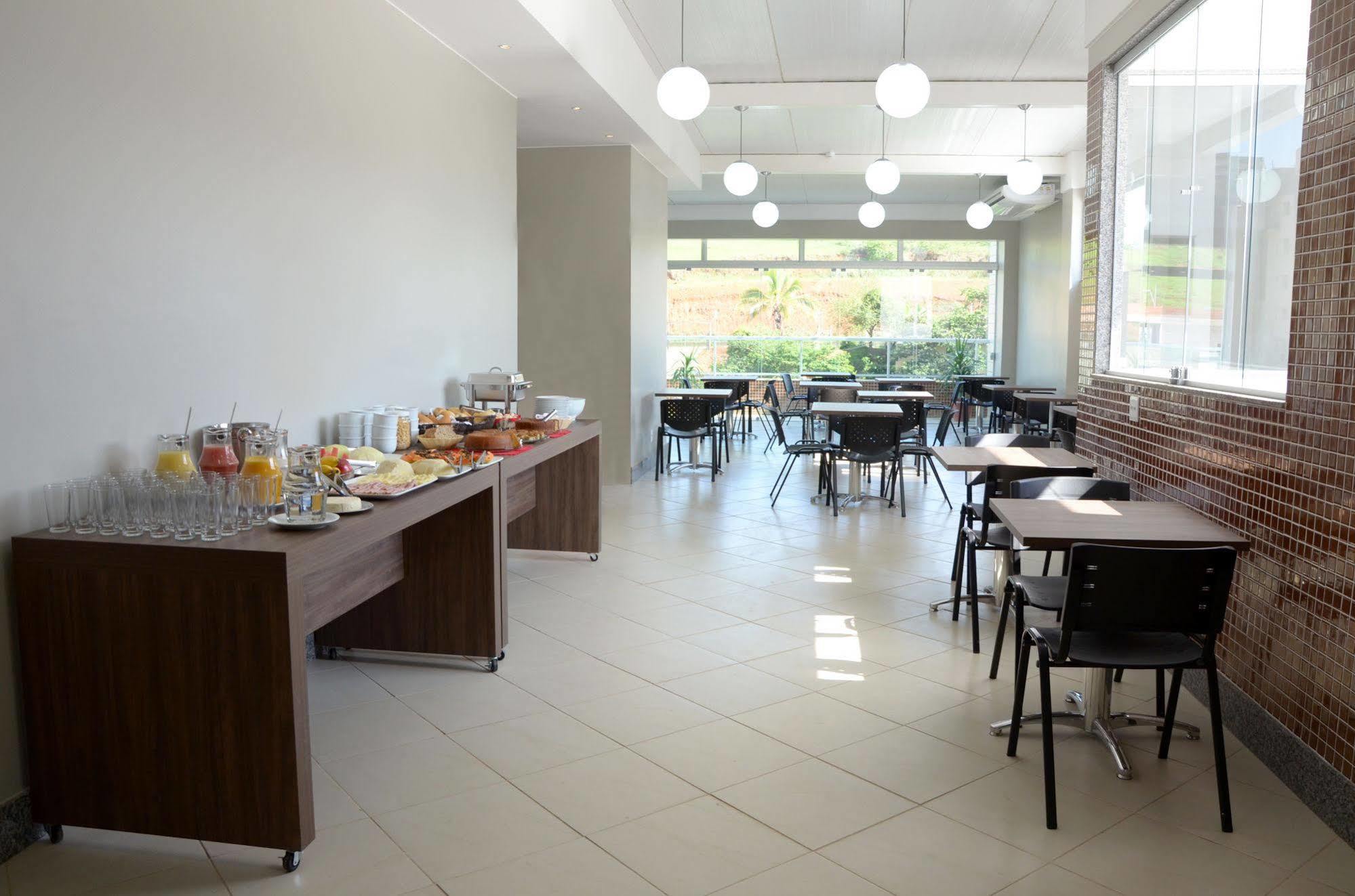 Muriaé Hotel Golden Jk מראה חיצוני תמונה